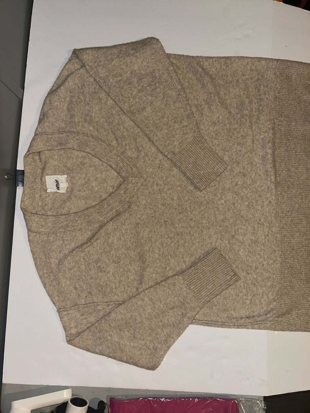 Aerie Beyond V-Neck Sweater M Taupe Oversized Knit Pullover